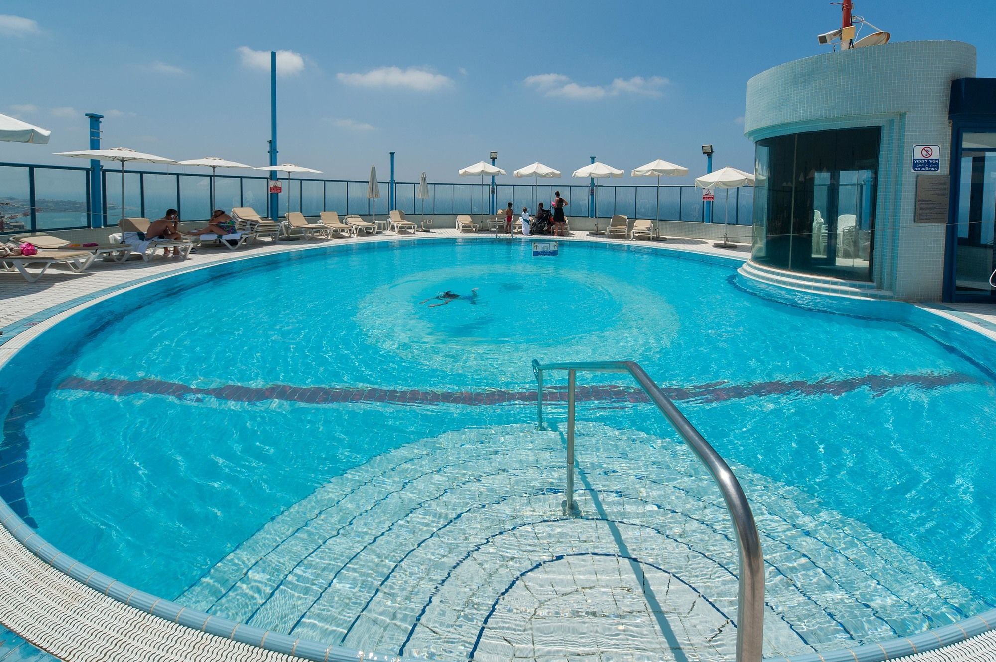 Excellent Beachfront Apt W/ Pool Access By Sea N' Rent Tel Aviv Dış mekan fotoğraf