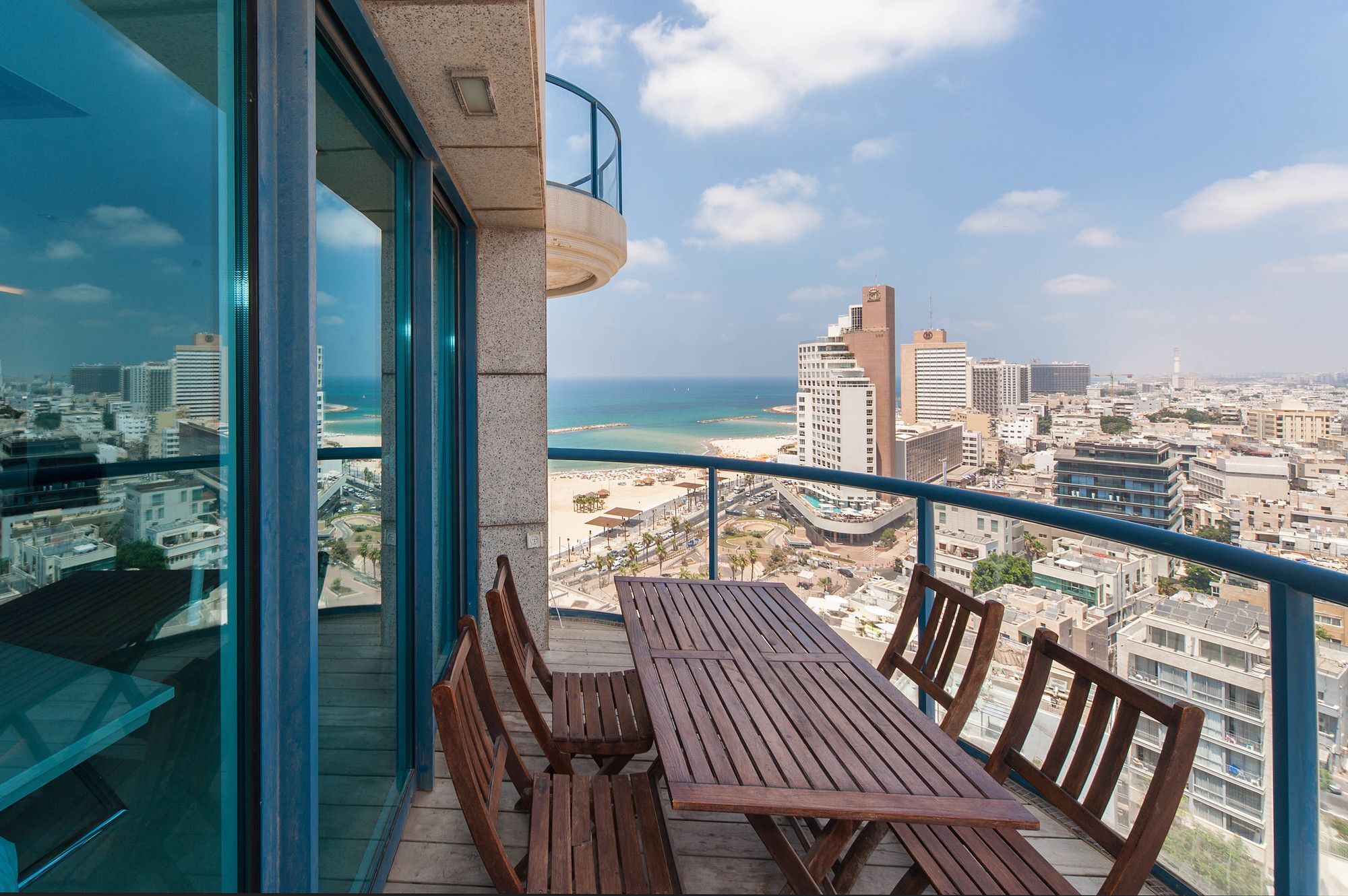 Excellent Beachfront Apt W/ Pool Access By Sea N' Rent Tel Aviv Dış mekan fotoğraf