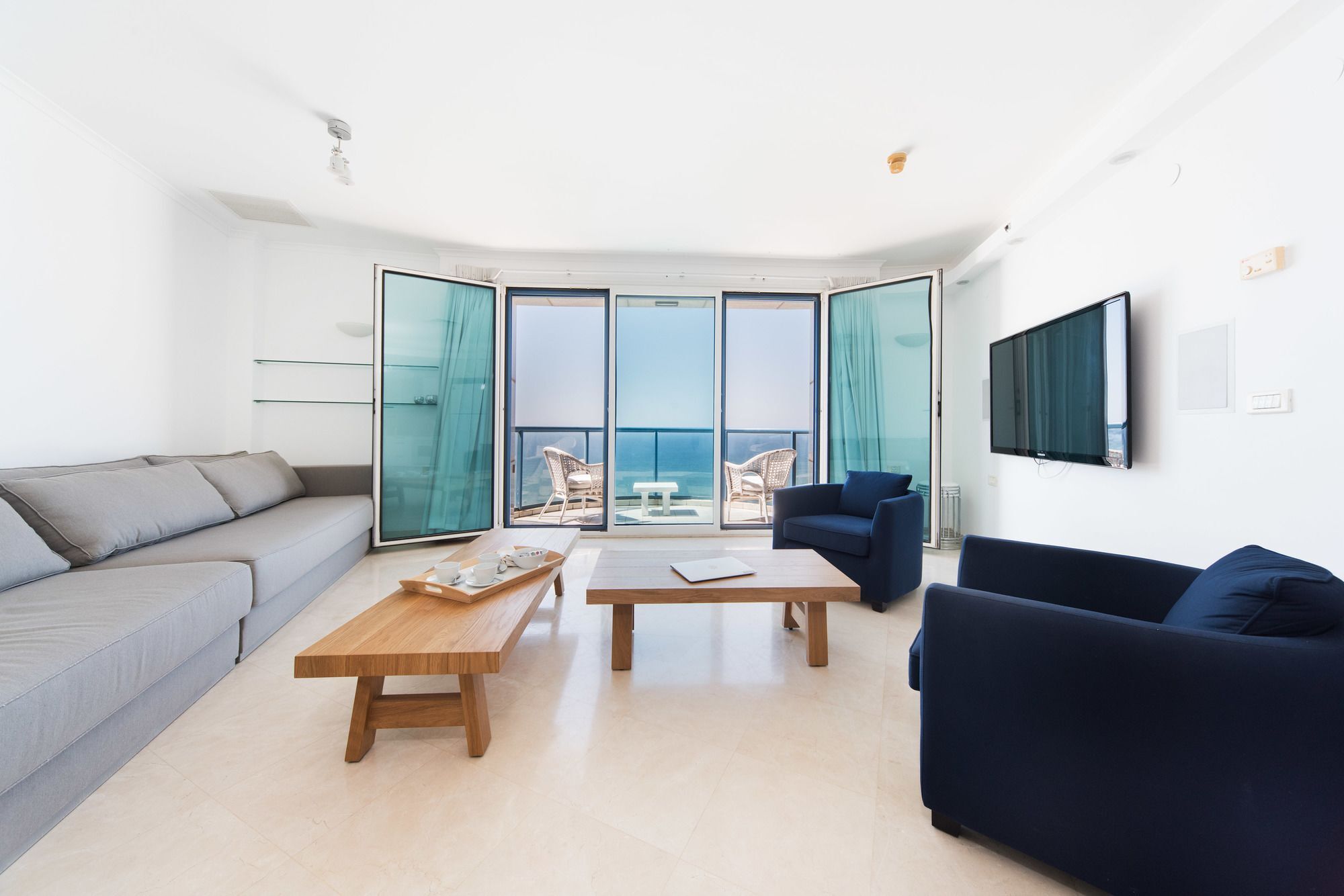 Excellent Beachfront Apt W/ Pool Access By Sea N' Rent Tel Aviv Dış mekan fotoğraf